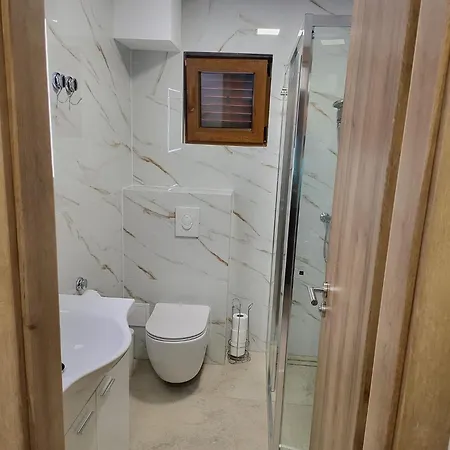 Sarabi Apartman *