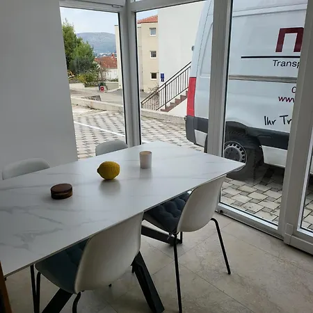 Sarabi Apartment