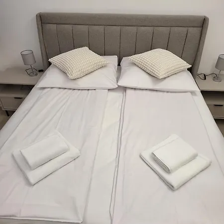 Sarabi * تروغير